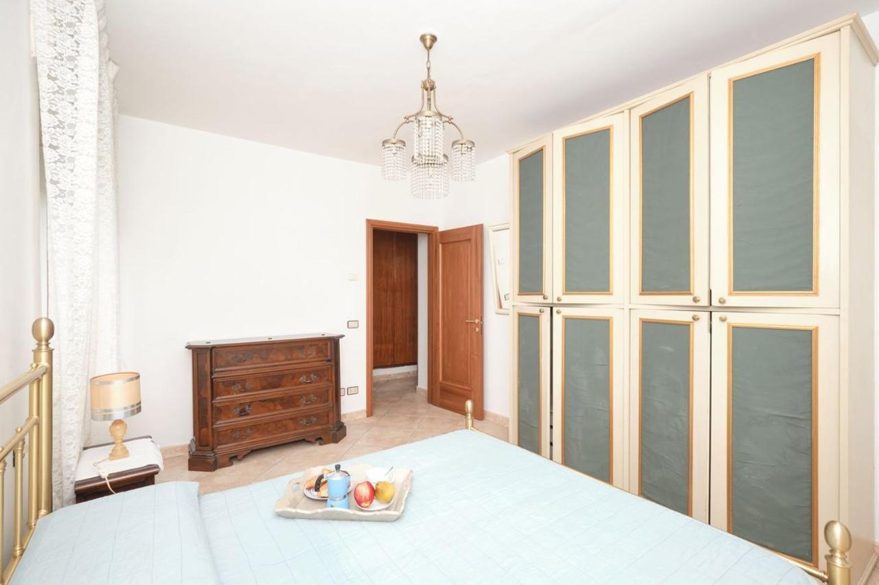 Appartamento Floriana Дезенцано-дель-Гарда Экстерьер фото