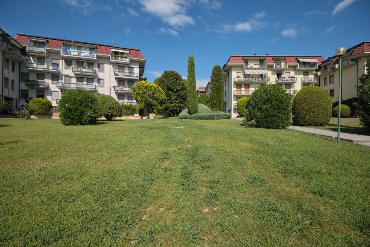 Appartamento Floriana Дезенцано-дель-Гарда Экстерьер фото